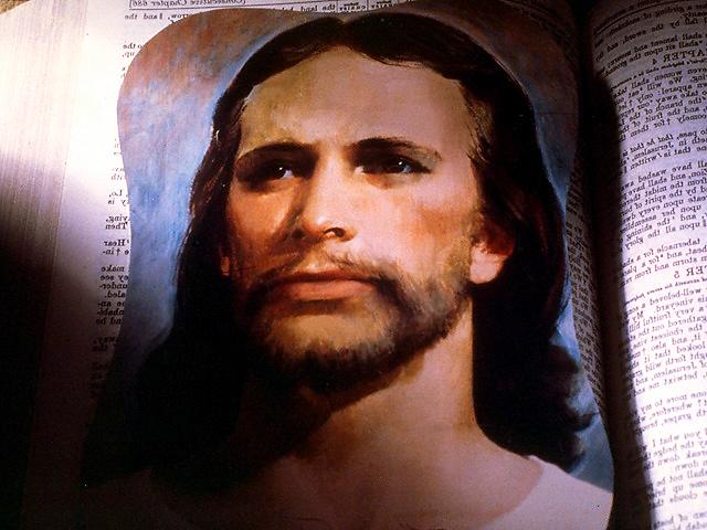 Jesus wird in der Offenbarung geoffenbart